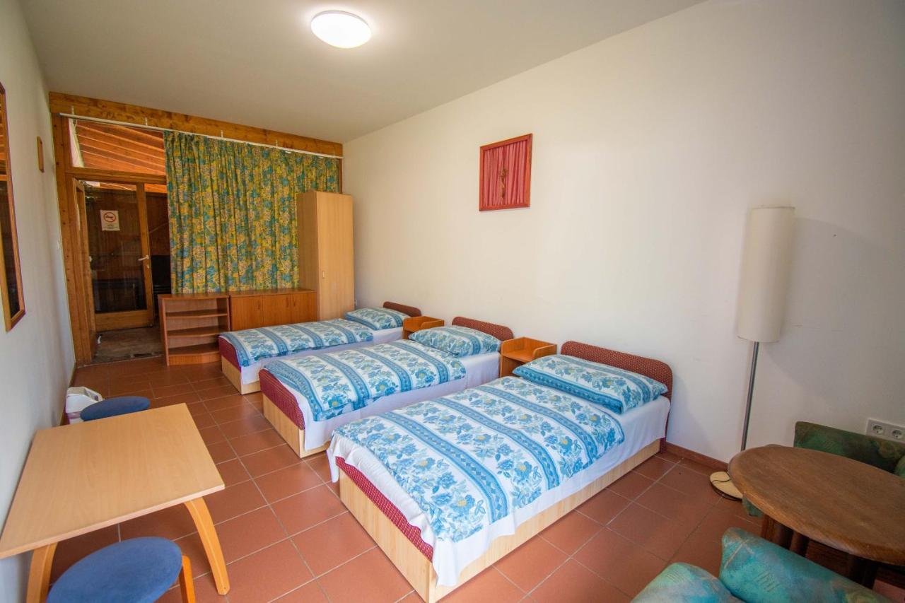 Beach Hostel Balatonboglár Εξωτερικό φωτογραφία